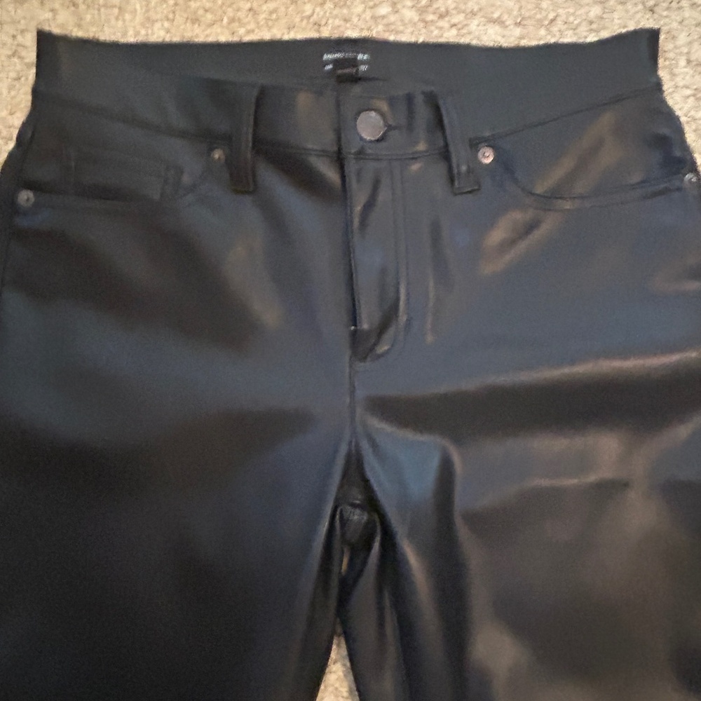 Banana Republic black faux leather pants, NWT, size 6